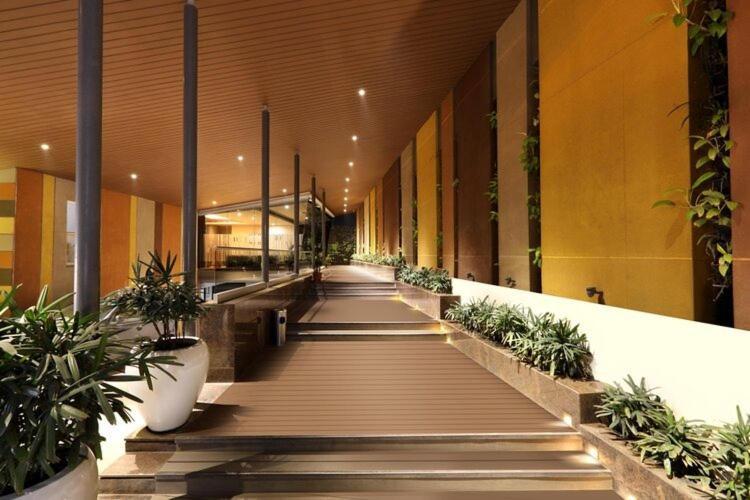 Icon Business Hotel By Bhagini Bangalore Eksteriør bilde